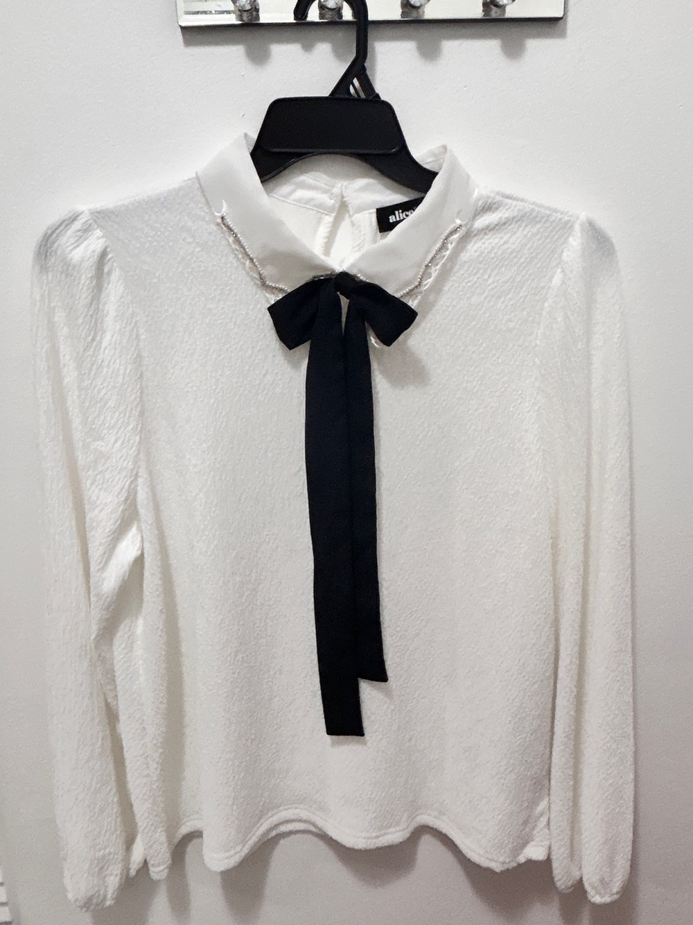 Alice Blue Coquette Bow Tie Blouse XL NWT Office Chic Top